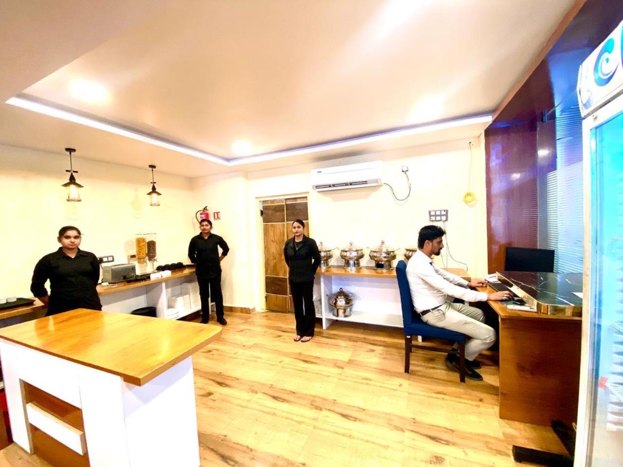 Hotel Sky International- Airport Zone Hyderabad Shamshabad Exterior photo