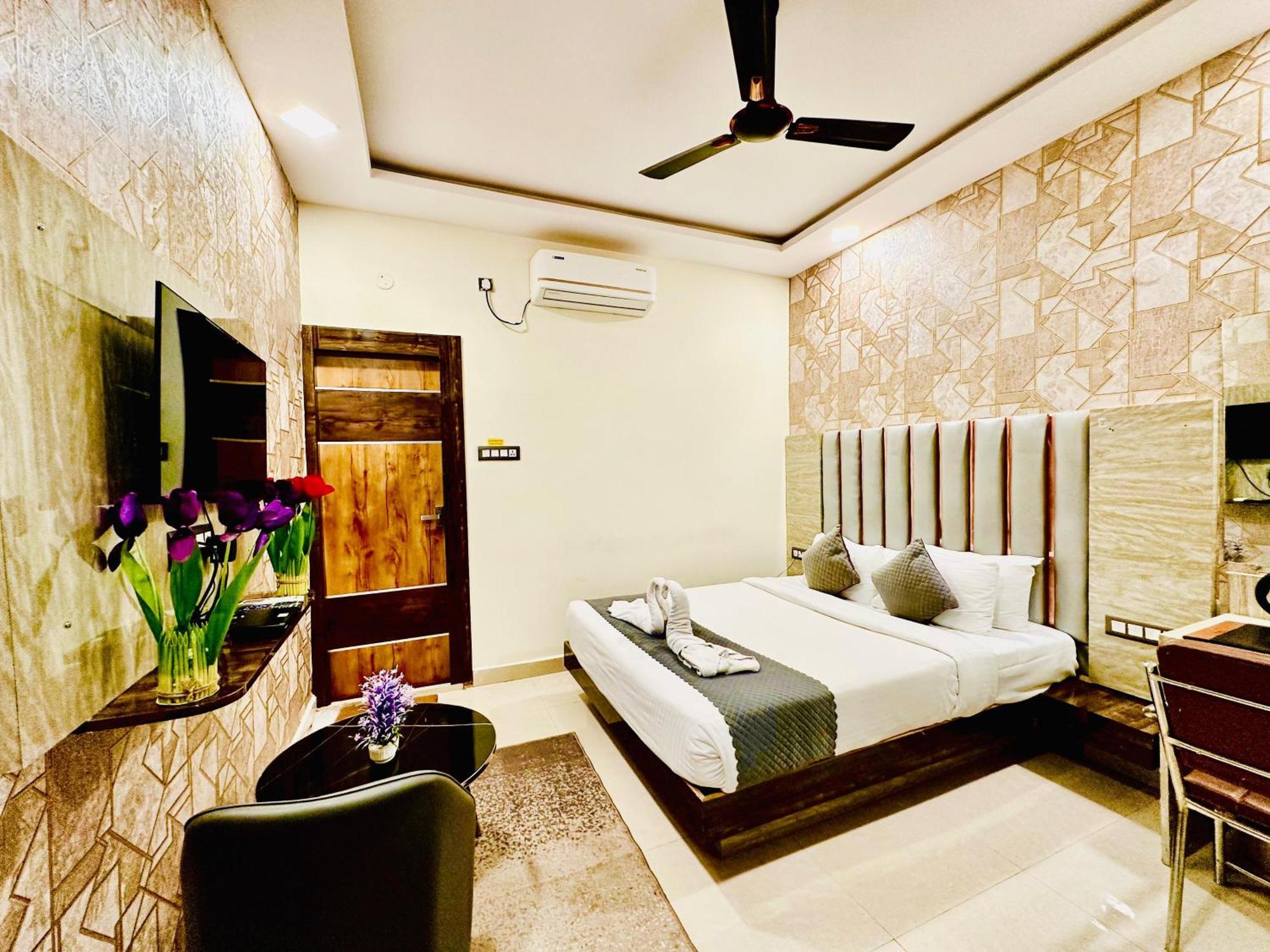 Hotel Sky International- Airport Zone Hyderabad Shamshabad Exterior photo