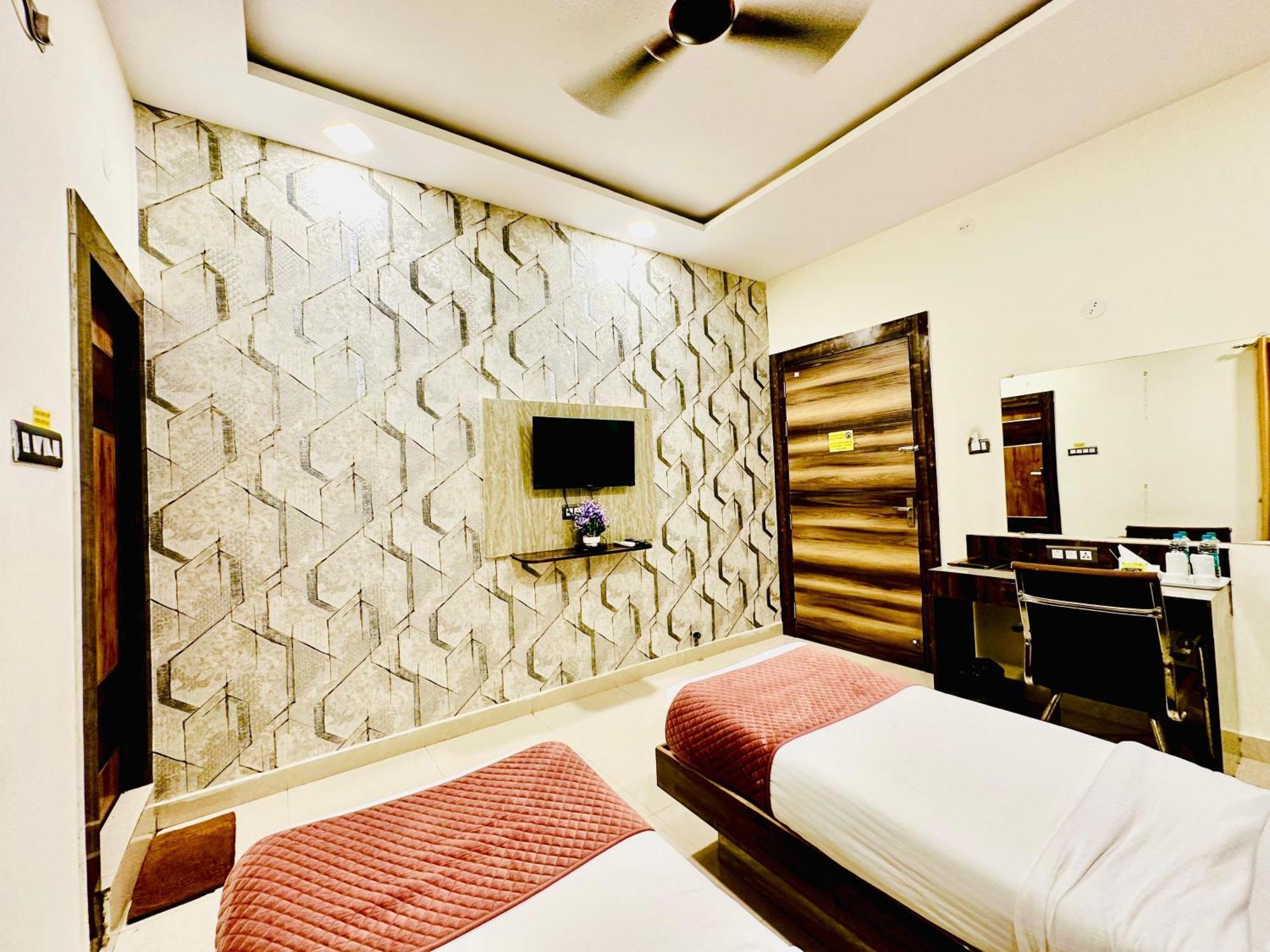 Hotel Sky International- Airport Zone Hyderabad Shamshabad Exterior photo