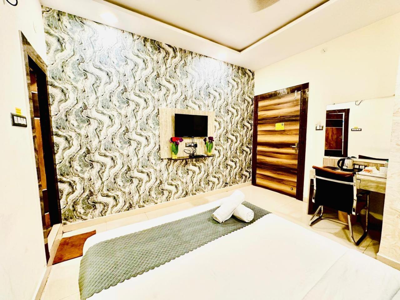 Hotel Sky International- Airport Zone Hyderabad Shamshabad Exterior photo