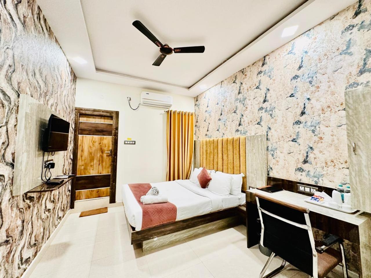 Hotel Sky International- Airport Zone Hyderabad Shamshabad Exterior photo